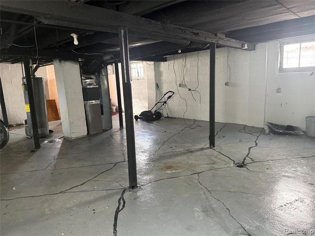 6025 Rosemont Avenue, Detroit, MI 48228