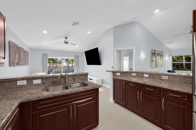 3400 Turtle Cove, Royal Palm Beach, FL 33411