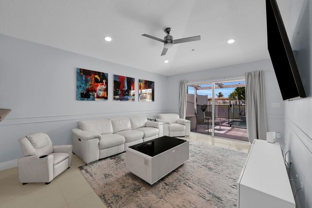 3400 Turtle Cove, Royal Palm Beach, FL 33411