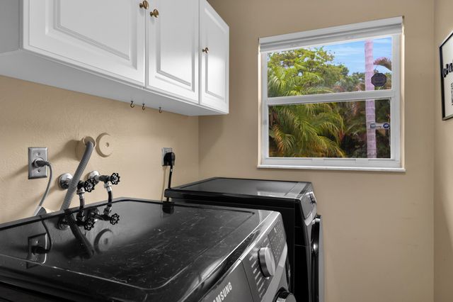 3400 Turtle Cove, Royal Palm Beach, FL 33411
