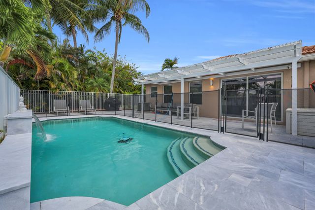 3400 Turtle Cove, Royal Palm Beach, FL 33411