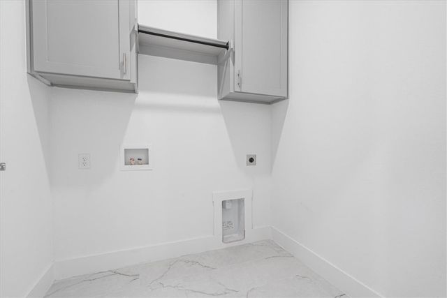 6703 SW Basswood Avenue, Bentonville, AR 72713