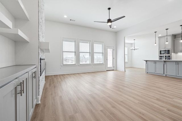 6703 SW Basswood Avenue, Bentonville, AR 72713