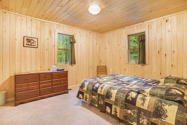 4900 N Railroad Avenue, Pentwater, MI 49449