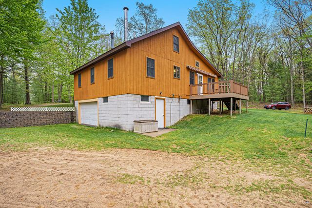 4900 N Railroad Avenue, Pentwater, MI 49449