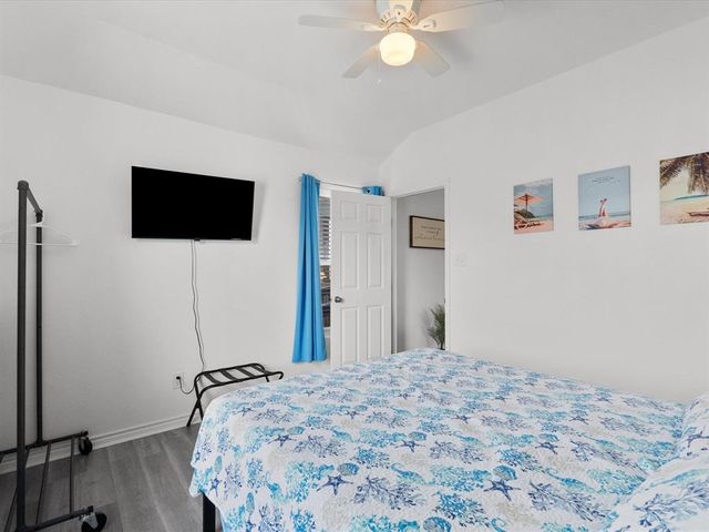 818 Surf Drive, Surfside Beach, TX 77541