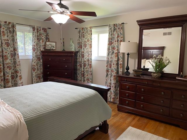 2134 W 3rd Place, Hobart, IN 46342