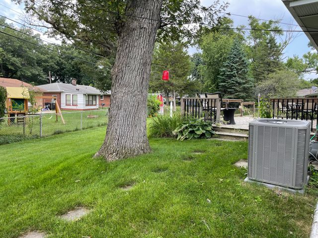 2134 W 3rd Place, Hobart, IN 46342
