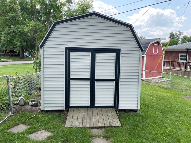 2134 W 3rd Place, Hobart, IN 46342