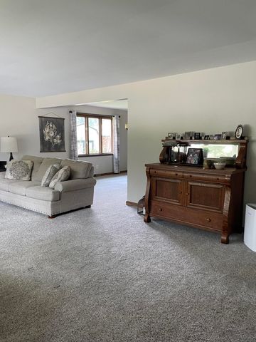 2134 W 3rd Place, Hobart, IN 46342