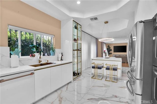 6921 Kian Court, Van Nuys, CA 91406