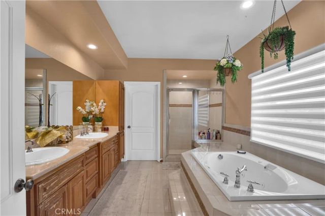 6921 Kian Court, Van Nuys, CA 91406