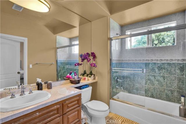 6921 Kian Court, Van Nuys, CA 91406