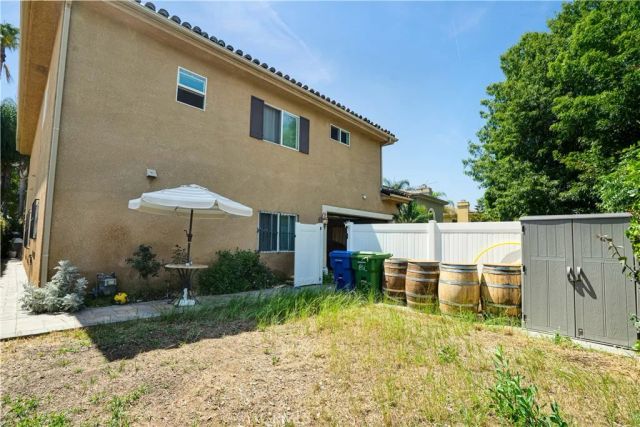6921 Kian Court, Van Nuys, CA 91406