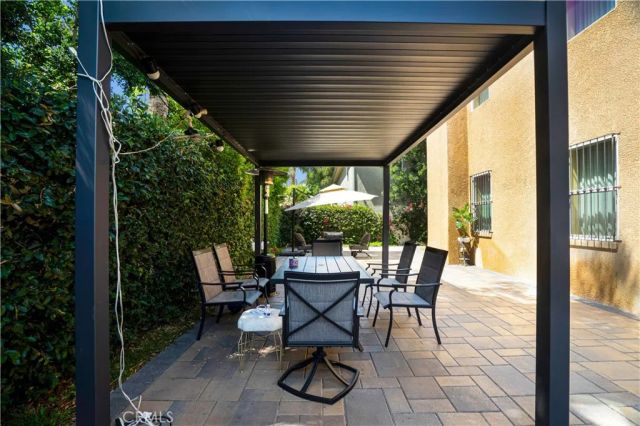 6921 Kian Court, Van Nuys, CA 91406
