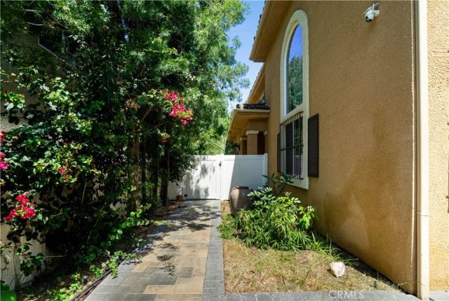 6921 Kian Court, Van Nuys, CA 91406