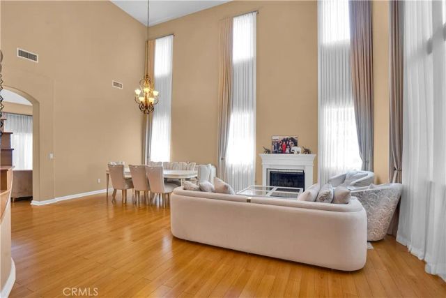 6921 Kian Court, Van Nuys, CA 91406