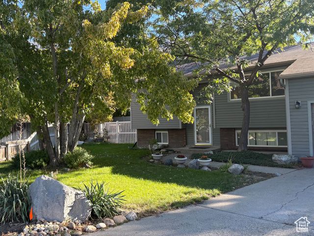 3184 BARNHILL BAY, Cottonwood Heights, UT 84121