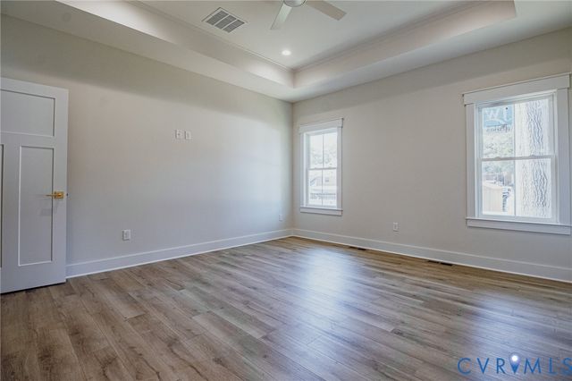 204 Crescent Ave, Hopewell, VA 23860