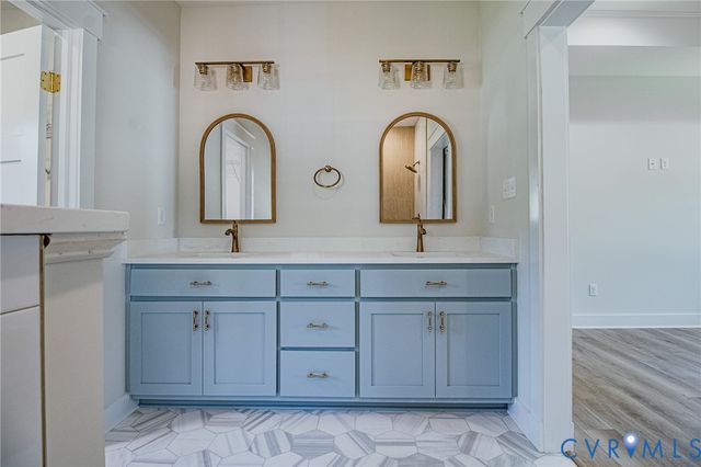 204 Crescent Ave, Hopewell, VA 23860