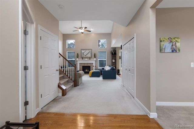 297 Gleneagles, Highland, MI 48357