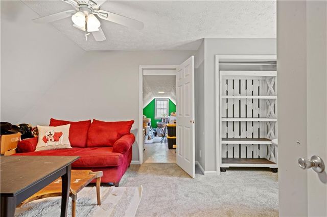 354 OAKRIDGE SE Drive, Cartersville, GA 30121