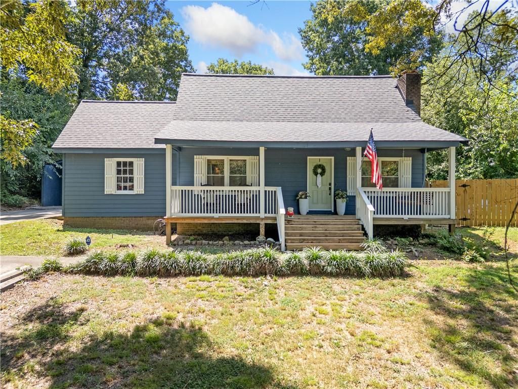 354 OAKRIDGE SE Drive, Cartersville, GA 30121