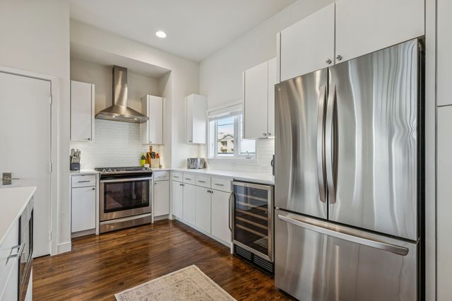 4976 Flitwick Court, Dallas, TX 75204