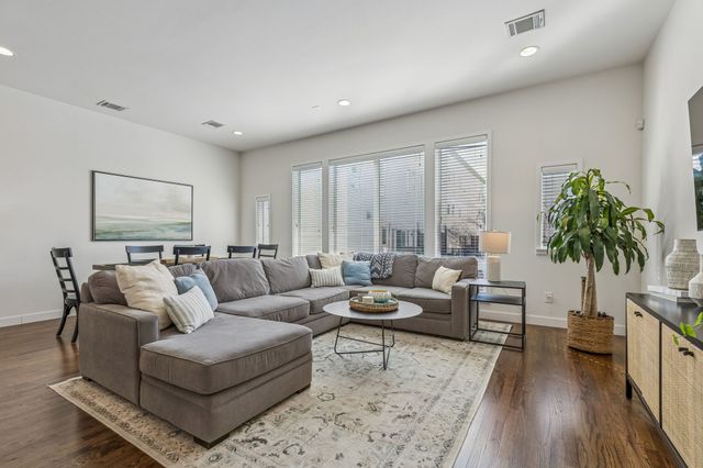 4976 Flitwick Court, Dallas, TX 75204