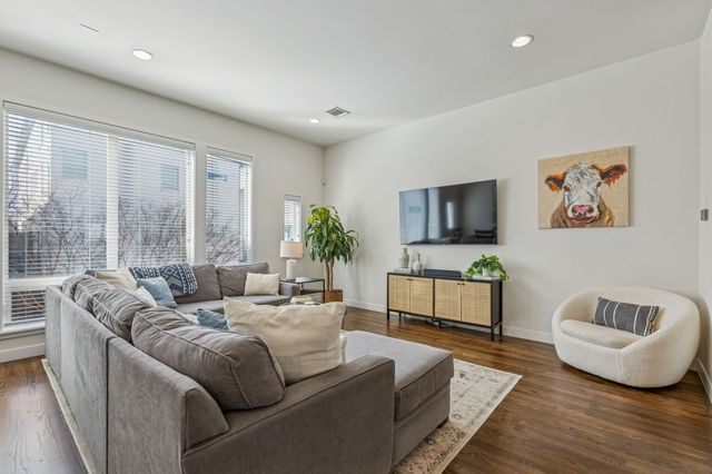 4976 Flitwick Court, Dallas, TX 75204