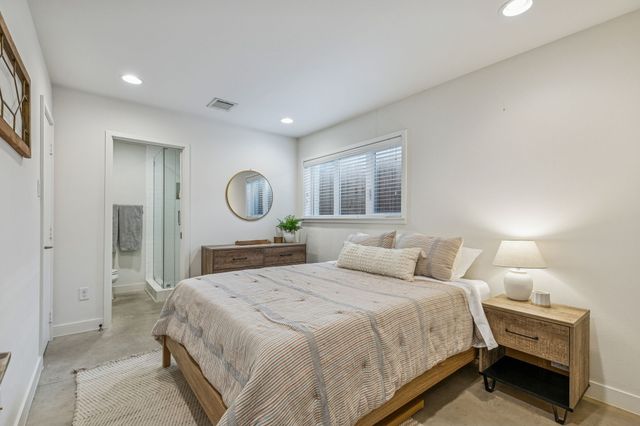 4976 Flitwick Court, Dallas, TX 75204