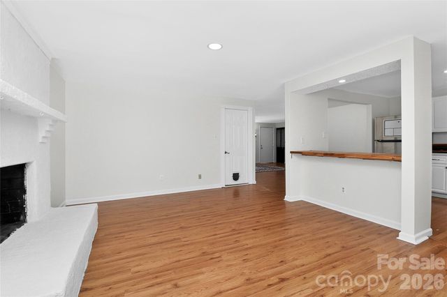 5112 Split Oak Drive, Charlotte, NC 28227