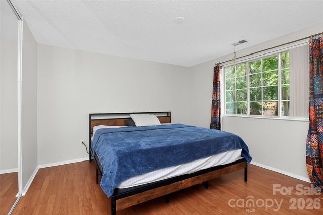 5112 Split Oak Drive, Charlotte, NC 28227