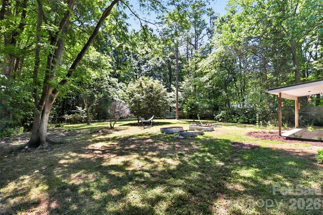 5112 Split Oak Drive, Charlotte, NC 28227