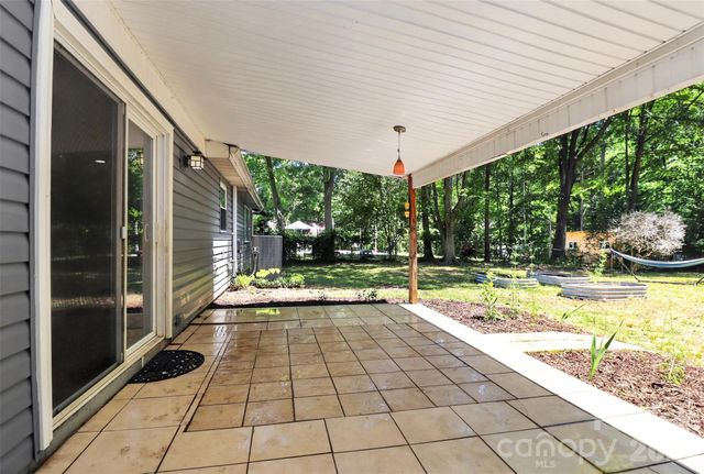 5112 Split Oak Drive, Charlotte, NC 28227