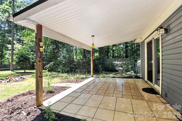 5112 Split Oak Drive, Charlotte, NC 28227