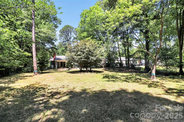 5112 Split Oak Drive, Charlotte, NC 28227