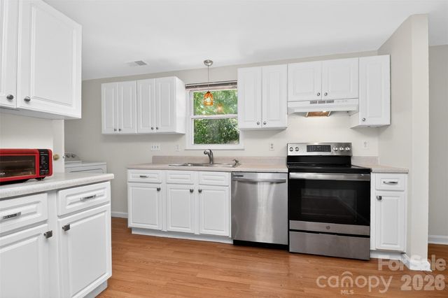 5112 Split Oak Drive, Charlotte, NC 28227