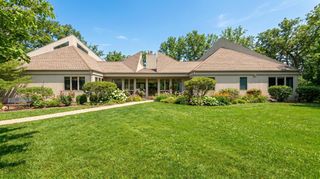 W5611 Oak Bluff ROAD, Walworth, WI 53125