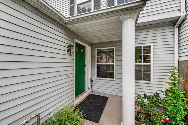 204 Watch Hill Drive, Tarrytown, NY 10591
