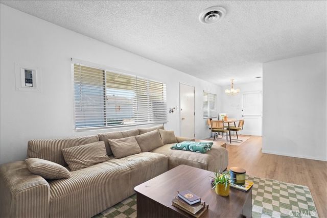 14703 Mesa, Victorville, CA 92395