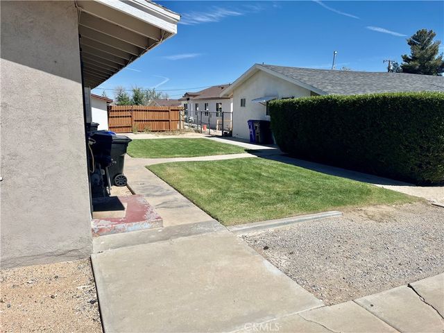 14703 Mesa, Victorville, CA 92395
