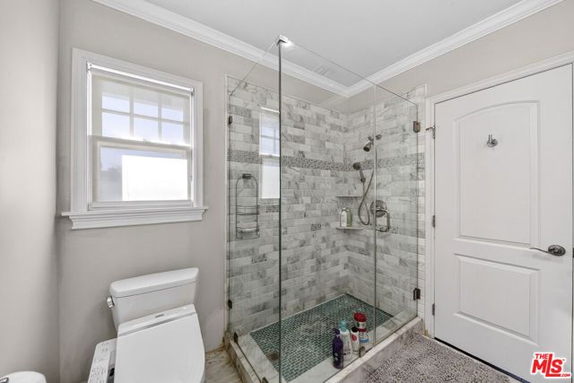 416 S Van Ness Avenue, Los Angeles, CA 90020