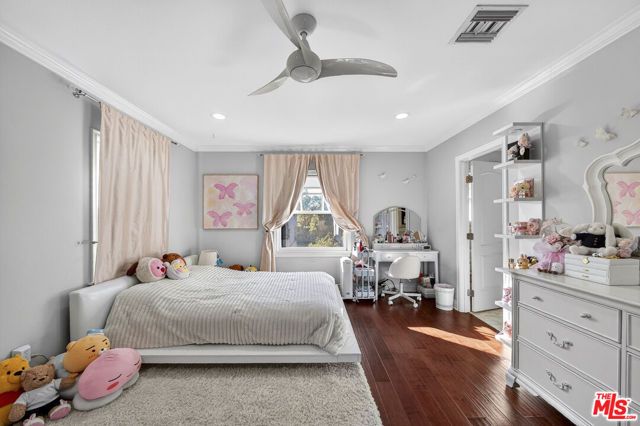 416 S Van Ness Avenue, Los Angeles, CA 90020