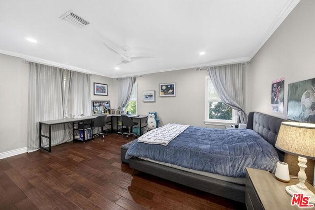 416 S Van Ness Avenue, Los Angeles, CA 90020