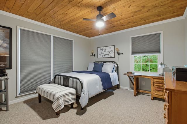 104 Fairview Drive, Mount Pleasant, TN 38474
