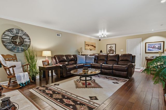 104 Fairview Drive, Mount Pleasant, TN 38474