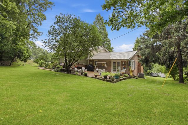 104 Fairview Drive, Mount Pleasant, TN 38474