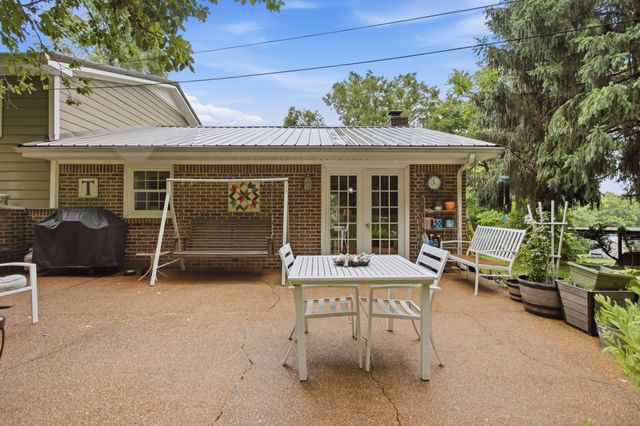 104 Fairview Drive, Mount Pleasant, TN 38474