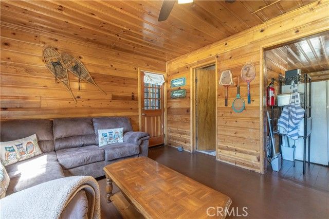 796 Silver Tip Drive, Big Bear Lake, CA 92315
